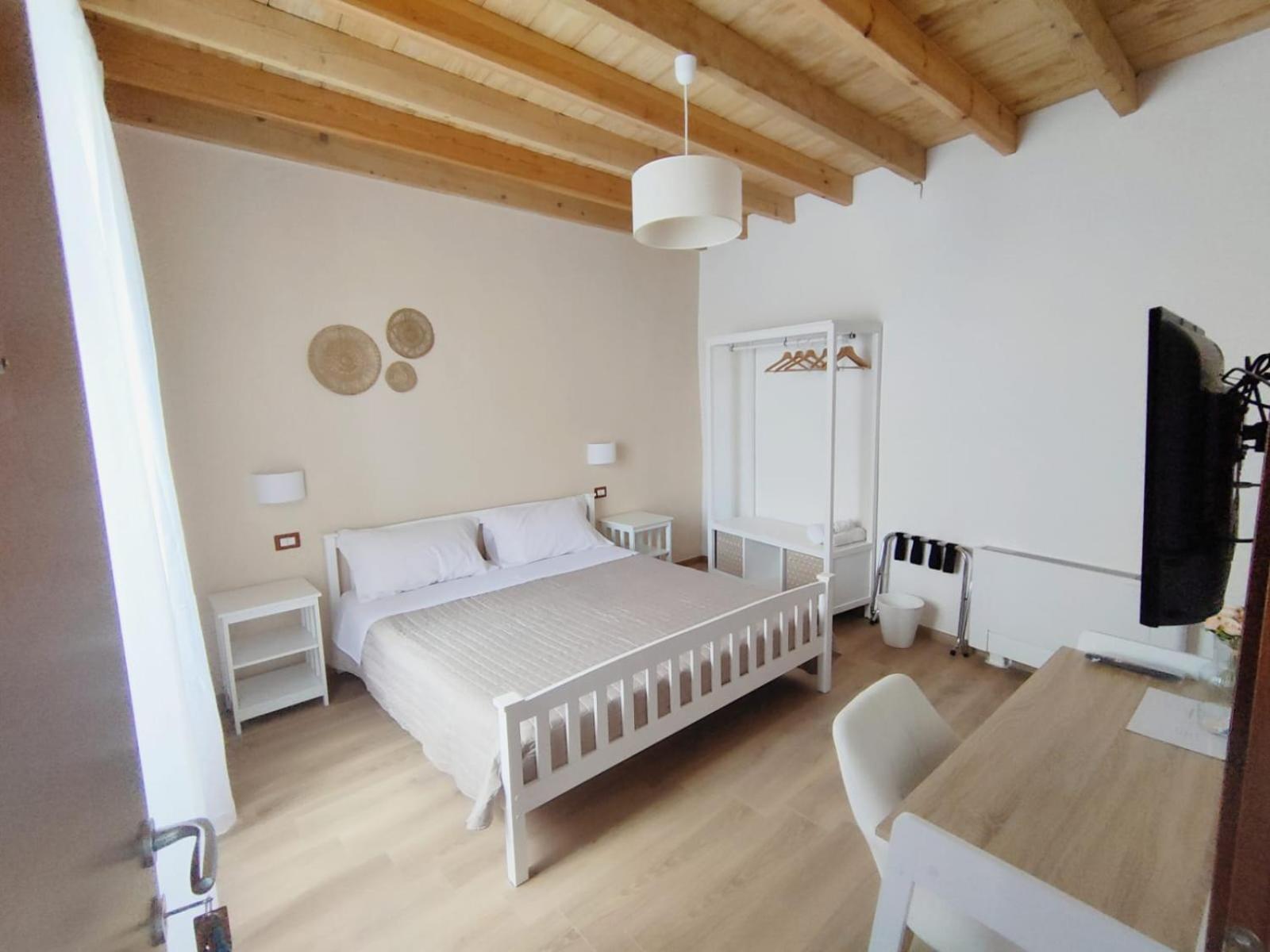 Donna Raffaela Bed and Breakfast Tertenìa Buitenkant foto
