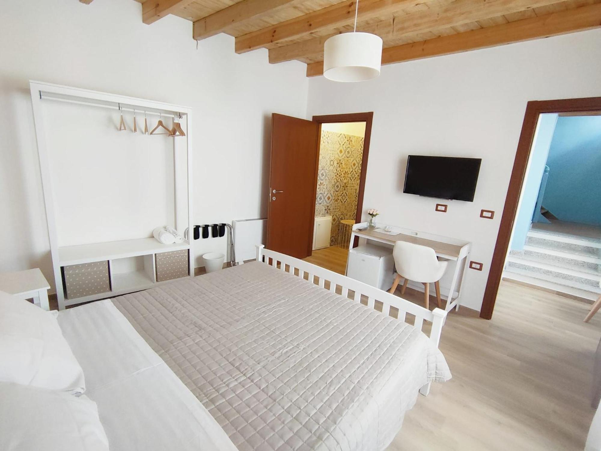Donna Raffaela Bed and Breakfast Tertenìa Buitenkant foto